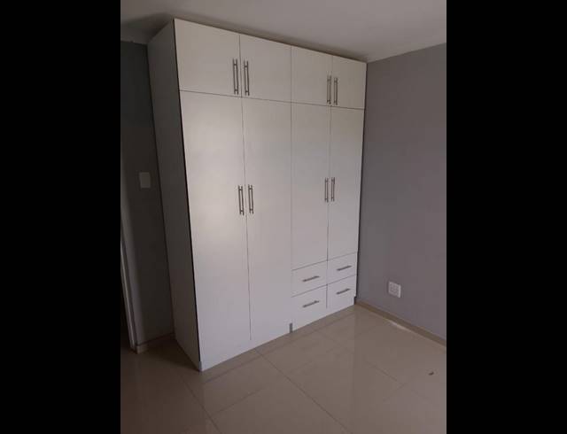 2 BEDROOM PROPERTY TO RENT IN OVERPORT